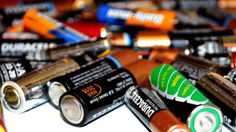 Vorschaubild für Batterien